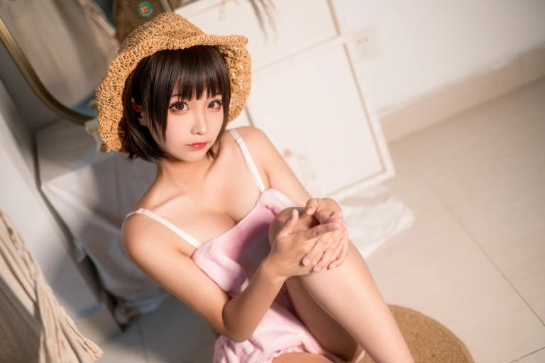 蠢沫沫《佩蒂睡衣》主题写真：40张全套美图