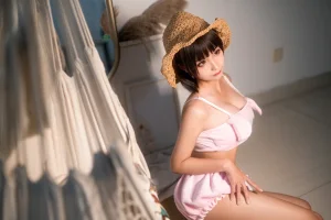 蠢沫沫《佩蒂睡衣》主题写真：40张全套美图
