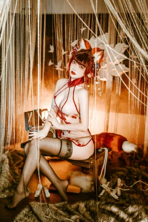 雯仔不讲道理《王者荣耀 妲己》主题写真：12张全套美图