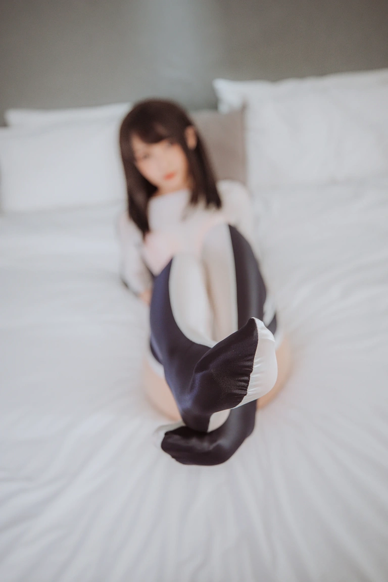 神楽坂真冬《第三季 序号30：竞泳主题《水之形2》》主题写真：150张全套美图，含2个视频