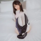 神楽坂真冬《第三季 序号30：竞泳主题《水之形2》》主题写真：150张全套美图，含2个视频