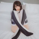 神楽坂真冬《第三季 序号30：竞泳主题《水之形2》》主题写真：150张全套美图，含2个视频