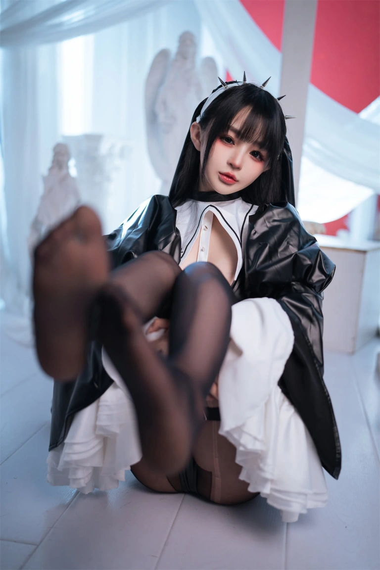 桜井宁宁《皮衣修女》主题写真：60张全套美图
