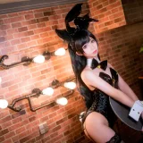 蠢沫沫《爱宕兔女郎》主题写真：40张全套美图