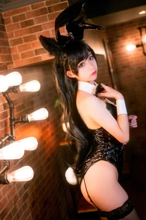 蠢沫沫《爱宕兔女郎》主题写真：40张全套美图