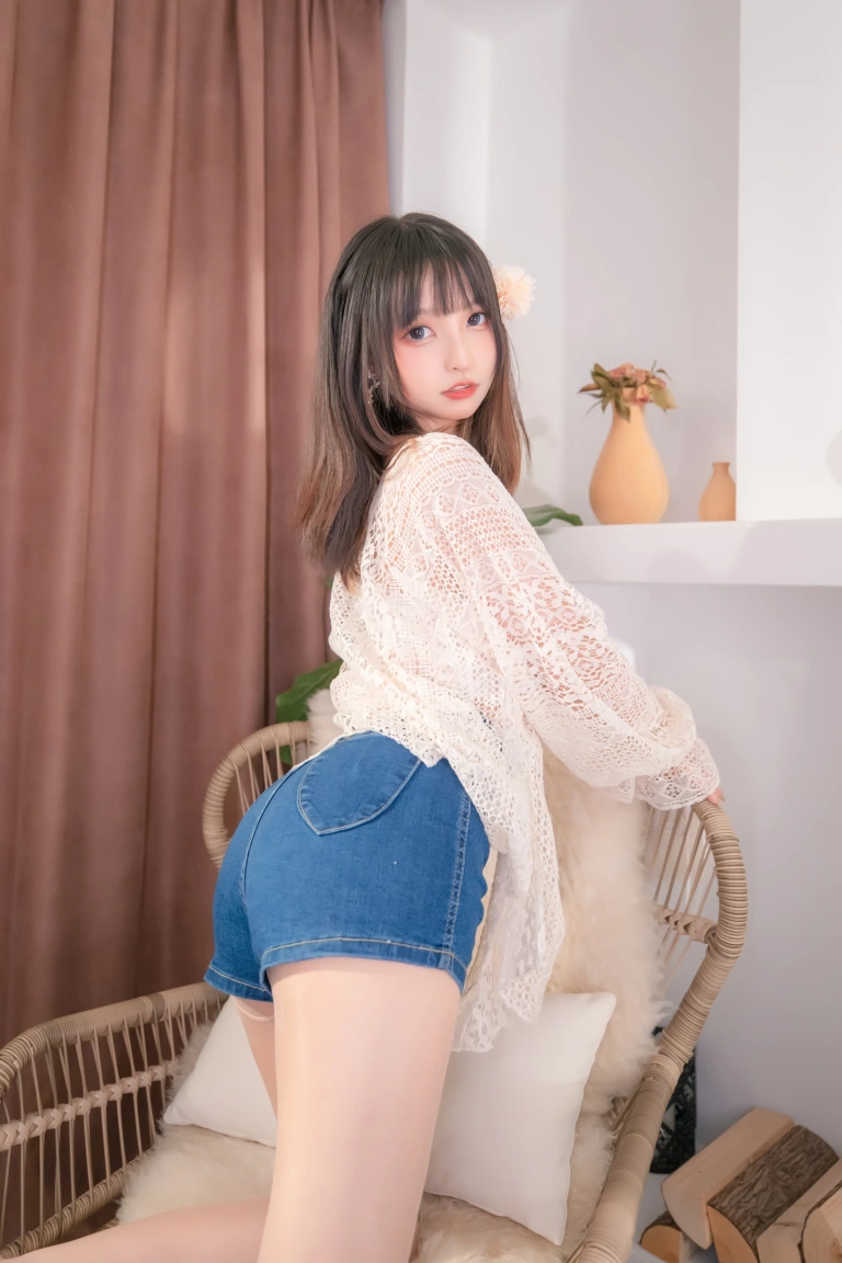 神楽坂真冬《第三季 序号31：牛仔裤女孩《牛仔狂热》》主题写真：150张全套美图，含2个视频