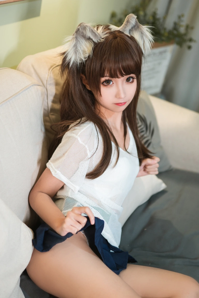 蠢沫沫《短裙猫耳》主题写真：40张全套美图