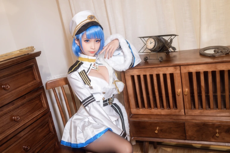 蠢沫沫《恰巴耶夫原皮》主题写真：40张全套美图