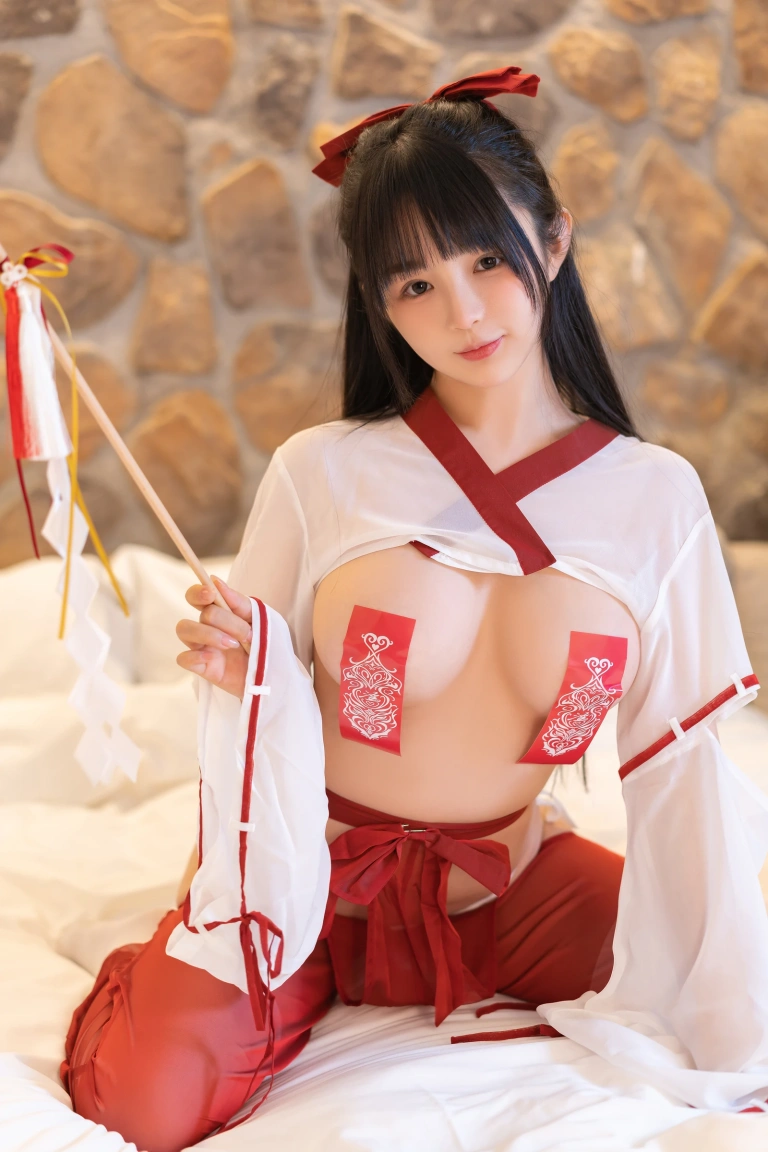 桜井宁宁《巫女》主题写真：48张全套美图