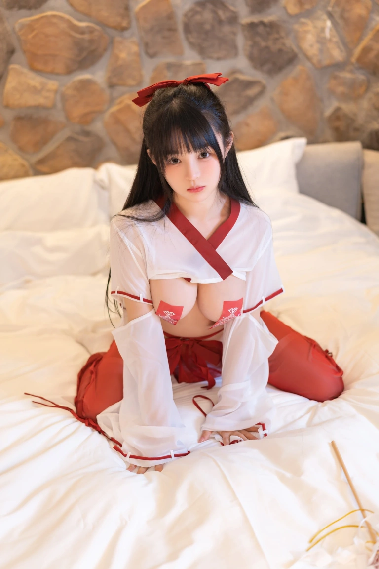 桜井宁宁《巫女》主题写真：48张全套美图