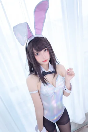 神楽坂真冬《第三季 序号33：兔女郎与钢管《バニーバブル》》主题写真：150张全套美图，含2个视频