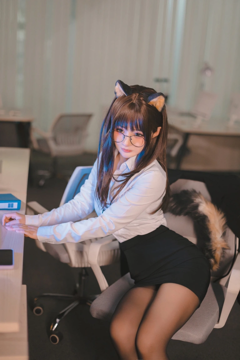 桜井宁宁《柴犬秘书》主题写真：58张全套美图