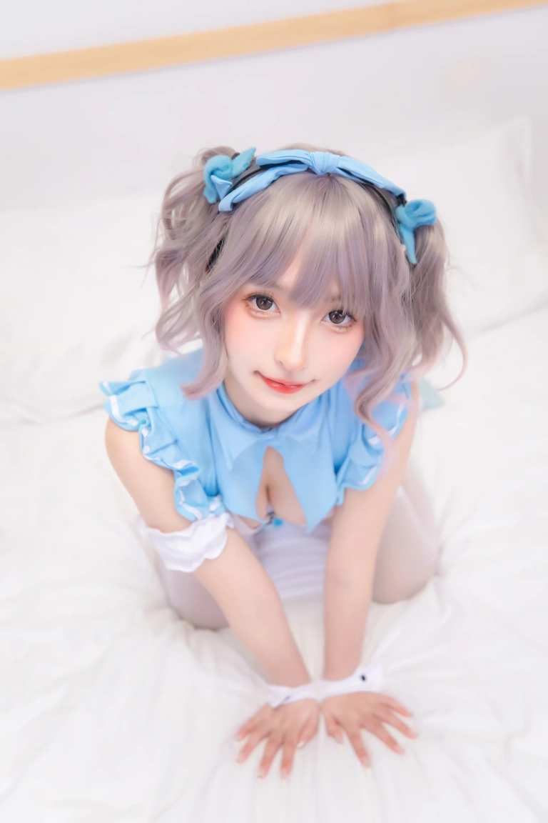 神楽坂真冬《第四季 序号1：《蓝调女仆》》主题写真：75张全套美图