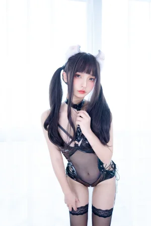 神楽坂真冬《第四季 序号2：《黑》》主题写真：75张全套美图