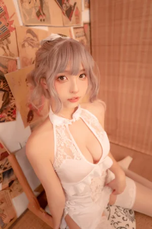 神楽坂真冬《第四季 序号3：《白旗袍》》主题写真：75张全套美图