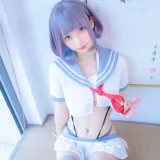神楽坂真冬《第四季 序号4：《灰丝吊带JK》》主题写真：75张全套美图