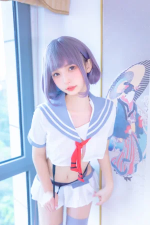 神楽坂真冬《第四季 序号4：《灰丝吊带JK》》主题写真：75张全套美图