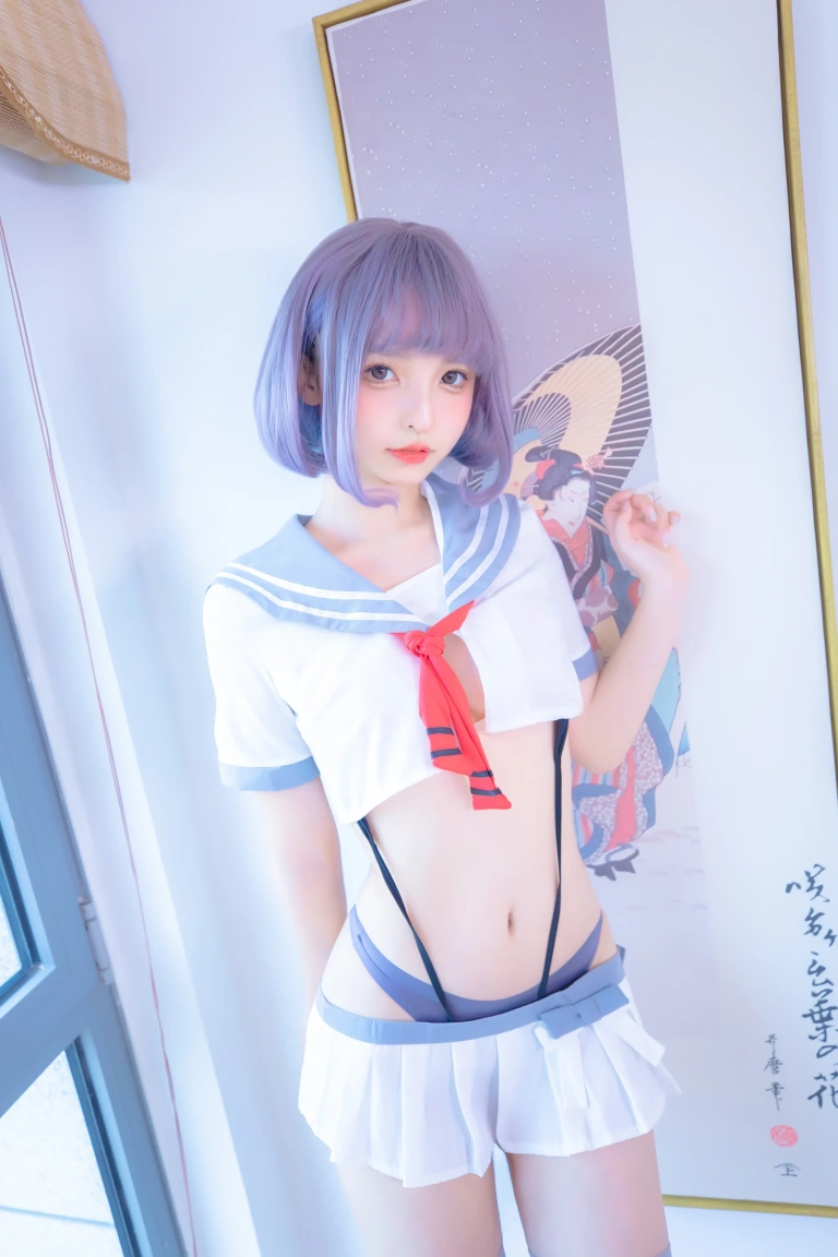 神楽坂真冬《第四季 序号4：《灰丝吊带JK》》主题写真：75张全套美图