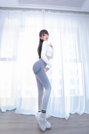 神楽坂真冬《第四季 序号5：《瑜伽少女》》主题写真：75张全套美图