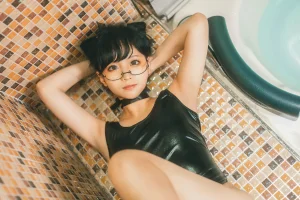 蠢沫沫《死库水》主题写真：42张全套美图
