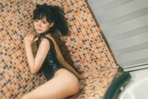 蠢沫沫《死库水》主题写真：42张全套美图