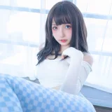 神楽坂真冬《第四季 序号7：《蓝白格》》主题写真：75张全套美图