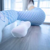 神楽坂真冬《第四季 序号7：《蓝白格》》主题写真：75张全套美图