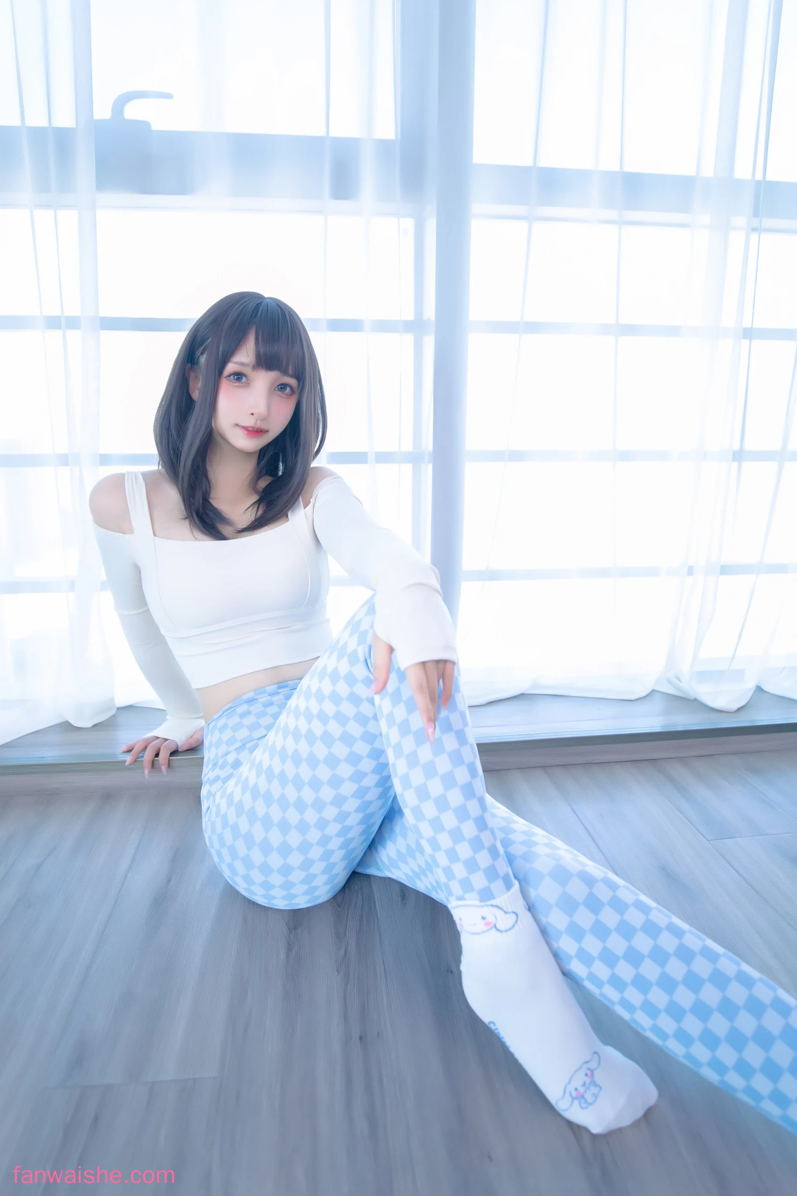 神楽坂真冬 神楽坂真冬 NO.89 - 第四季 序号7：《蓝白格》