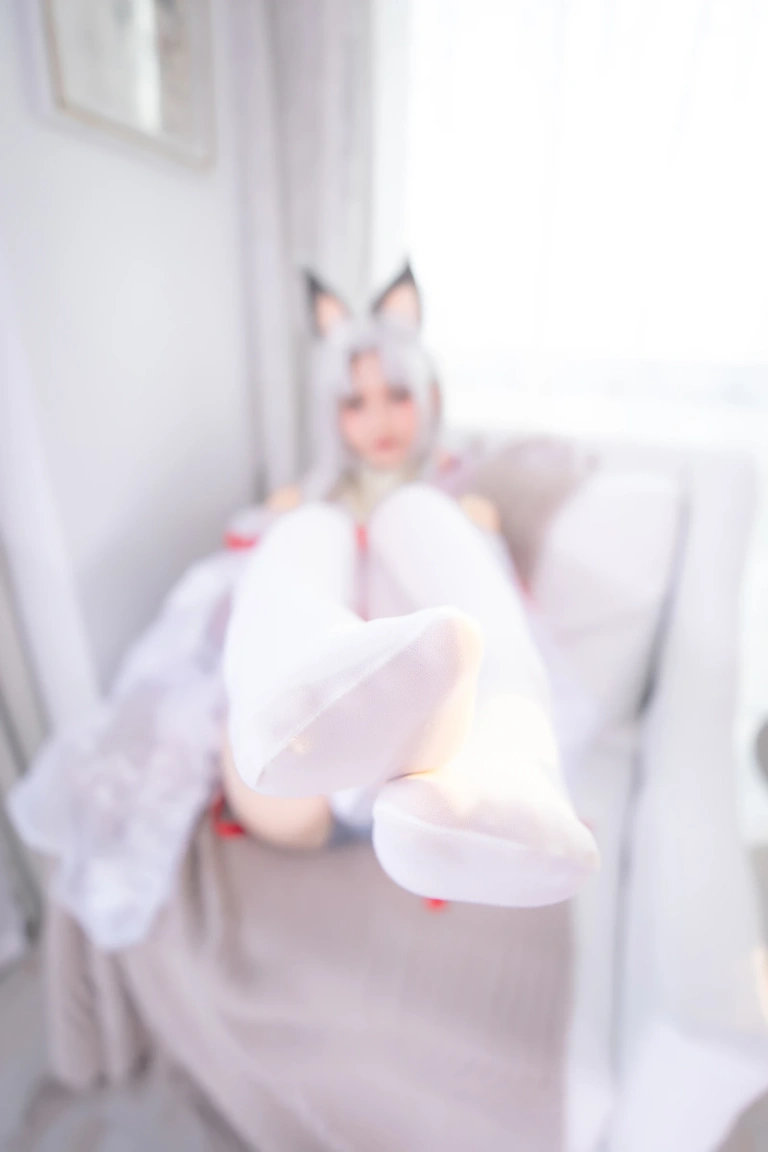 神楽坂真冬《第四季 序号9：《白丝胡桃》》主题写真：75张全套美图