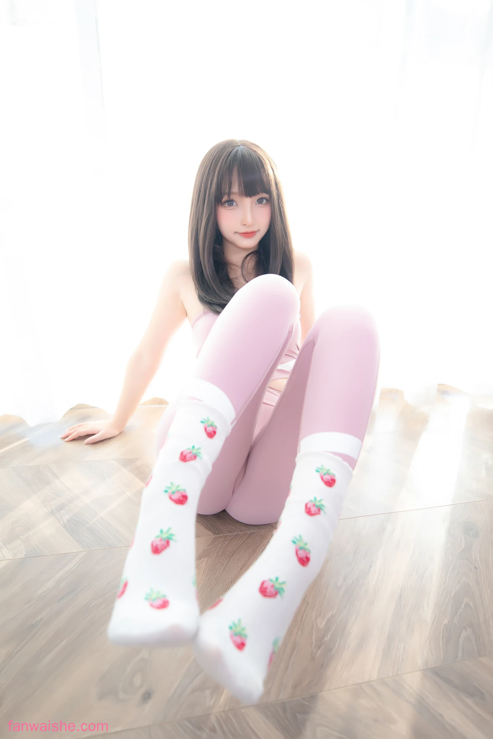 神楽坂真冬 神楽坂真冬 NO.92 - 第四季 序号10：《草莓蜜桃》
