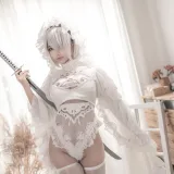 蠢沫沫《尼尔纪元 白花嫁》主题写真：20张全套美图