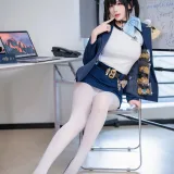 轩萧学姐《NO.93 – 索拉》主题写真：50张全套美图