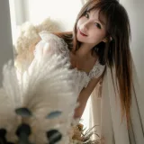 蠢沫沫《大象 白睡衣》主题写真：29张全套美图