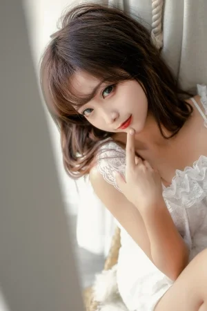 蠢沫沫《大象 白睡衣》主题写真：29张全套美图