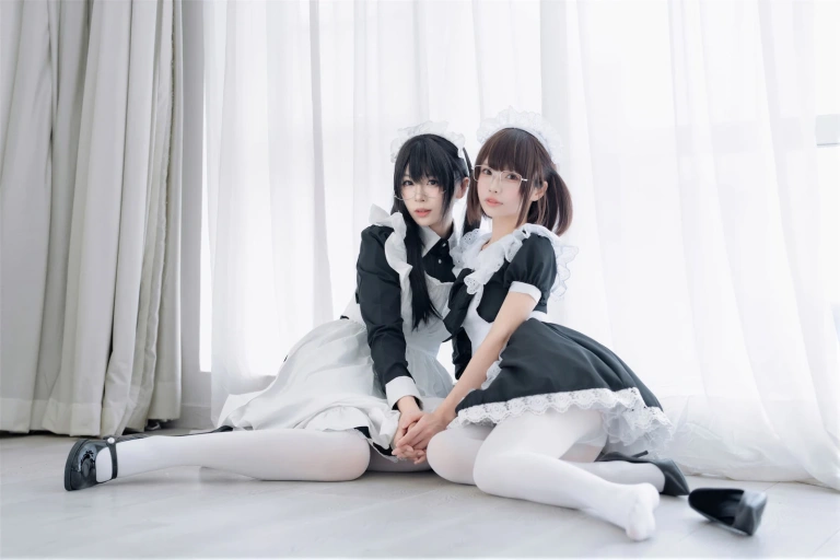 轩萧学姐&雪香川SUI《NO.96 – 双人女仆》主题写真：110张全套美图，含1个视频