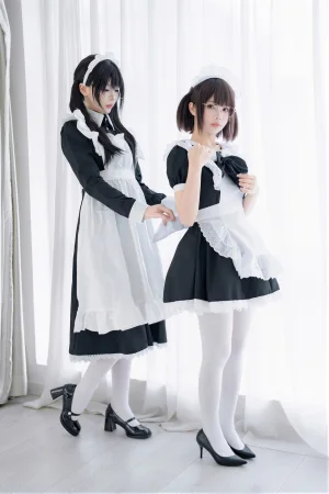 轩萧学姐&雪香川SUI《NO.96 – 双人女仆》主题写真：110张全套美图，含1个视频