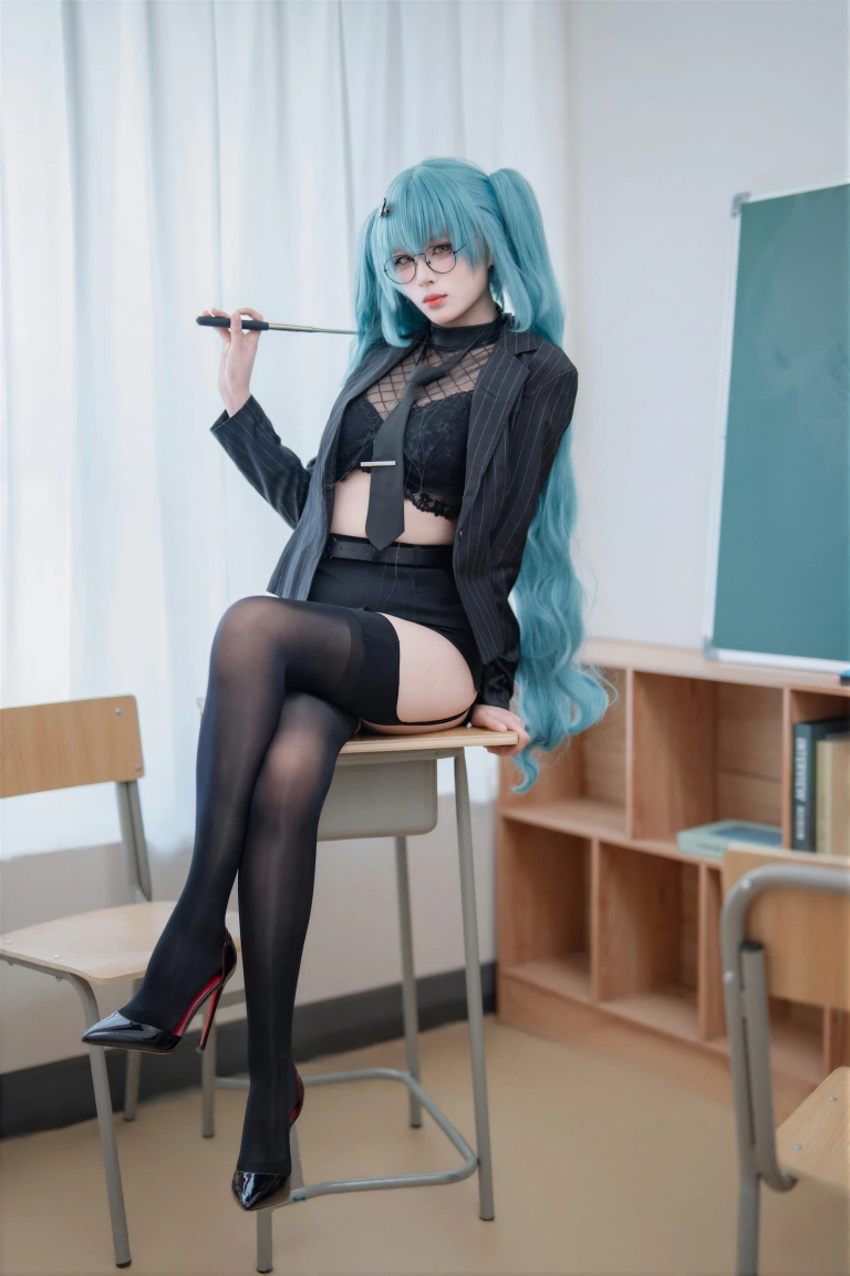 轩萧学姐《NO.97 – 胜利女神：妮姬 普丽瓦蒂 严厉教诲》主题写真：104张全套美图，含1个视频