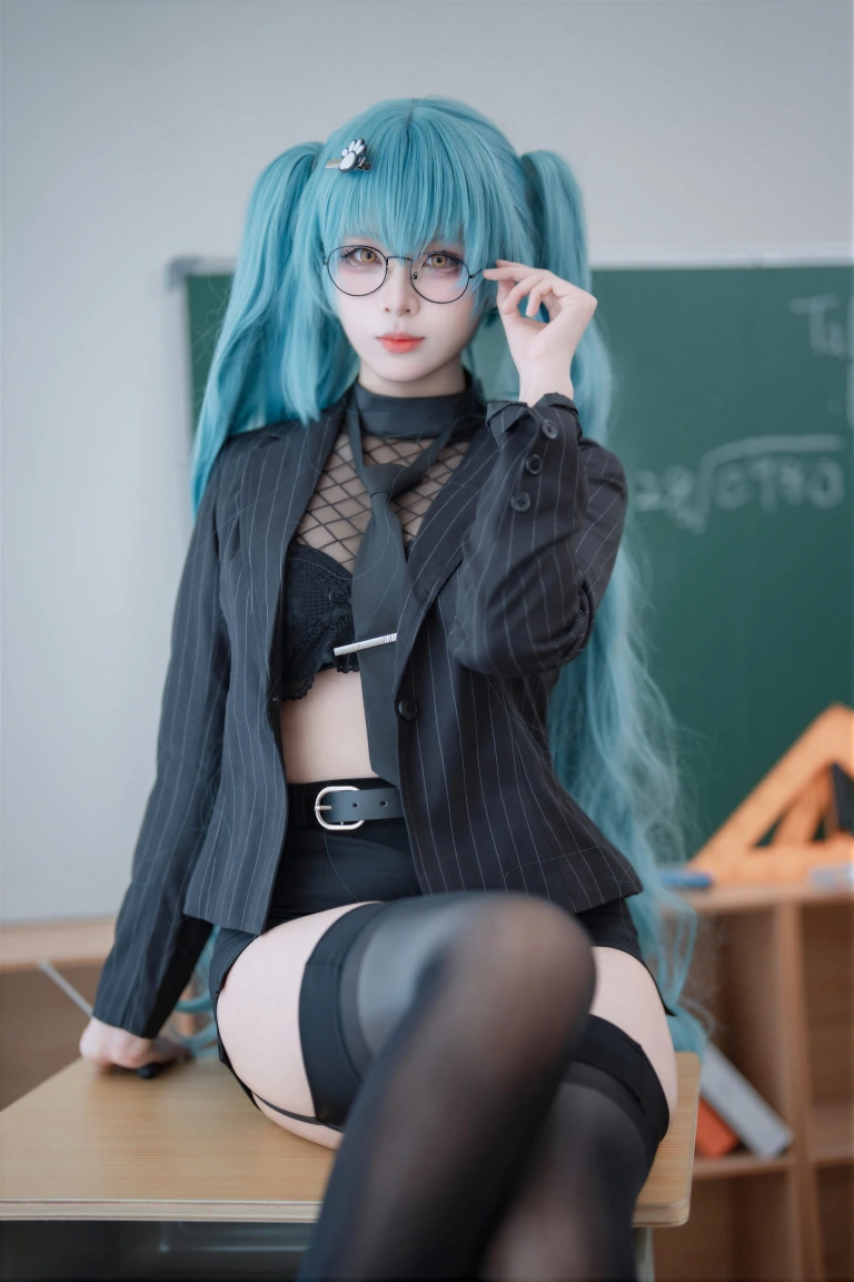 轩萧学姐《NO.97 – 胜利女神：妮姬 普丽瓦蒂 严厉教诲》主题写真：104张全套美图，含1个视频