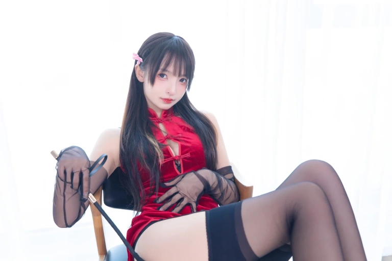神楽坂真冬《第四季 序号15：《甜蜜皮鞭》》主题写真：75张全套美图