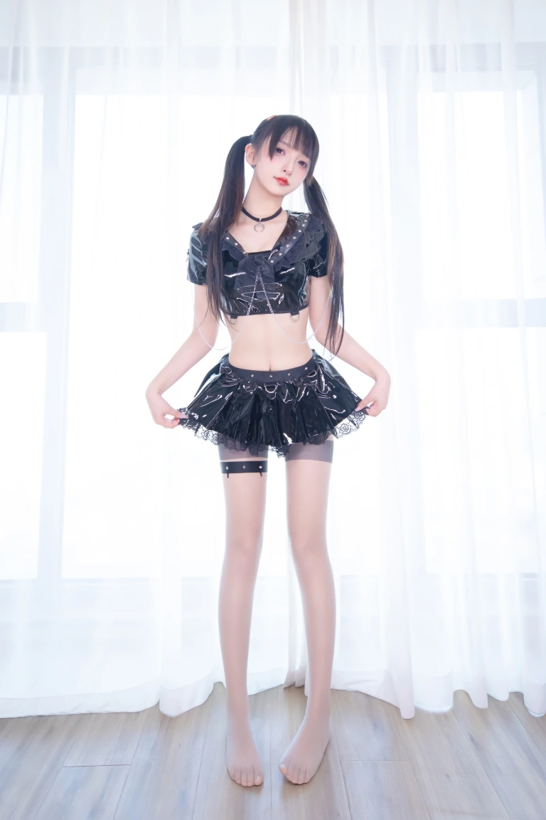 神楽坂真冬《第四季 序号16：《魔女の课后辅导》》主题写真：75张全套美图
