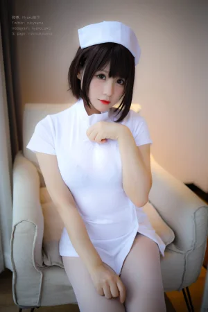 Nyako喵子《护士服》主题写真：155张全套美图，含4个视频