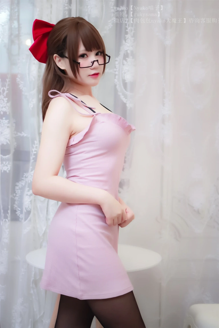 Nyako喵子《邻家的大姐姐本》主题写真：122张全套美图，含4个视频