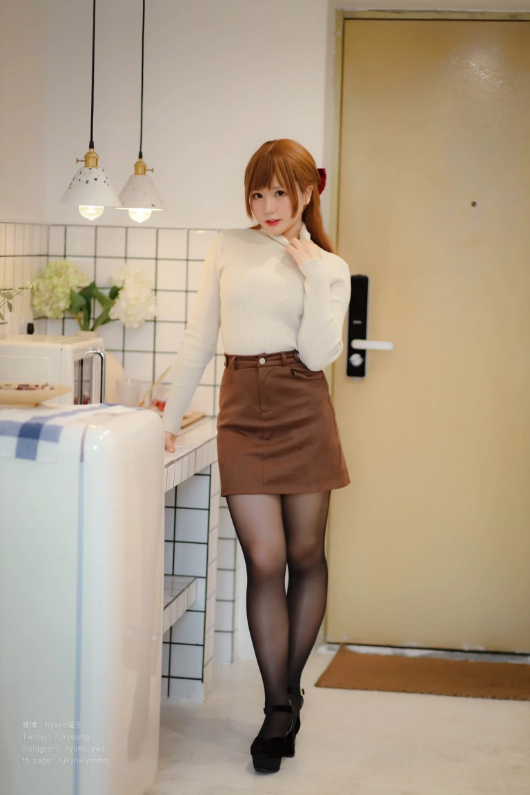 Nyako喵子《妄想彼女との同棲生活》主题写真：139张全套美图，含5个视频