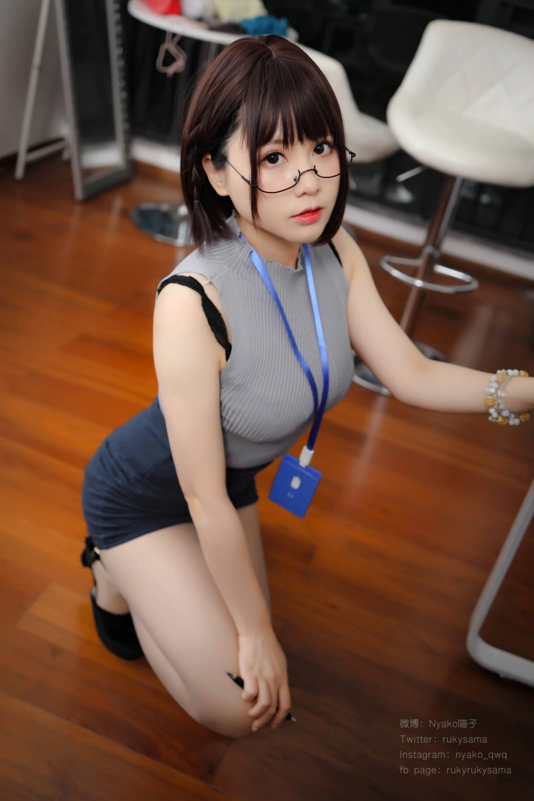 Nyako喵子《誰も知らないの大人時間3》主题写真：130张全套美图，含5个视频