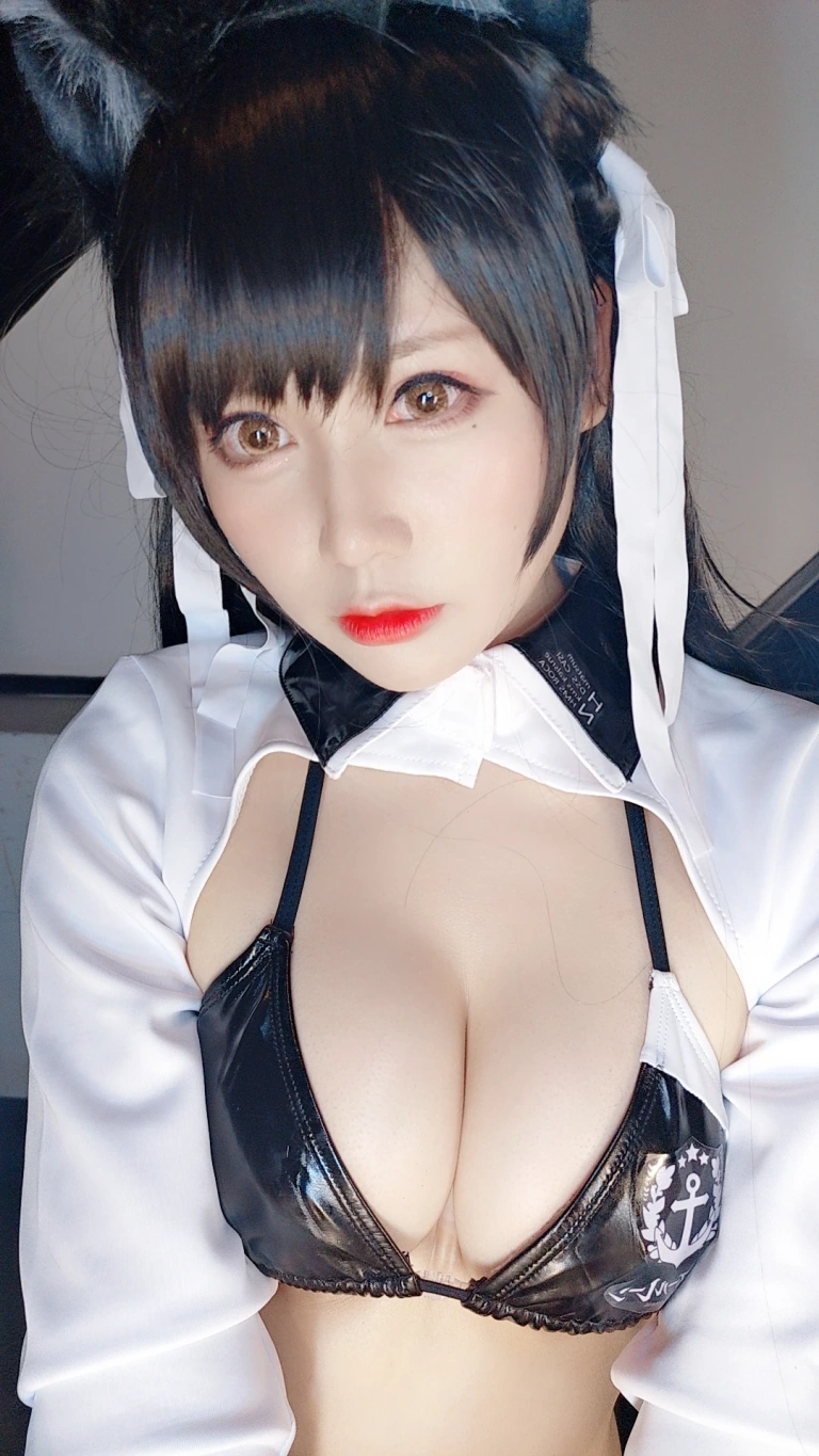 Nyako喵子《爱宕机车》主题写真：17张全套美图