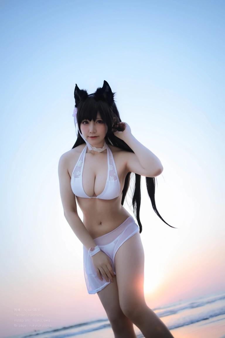 Nyako喵子《爱宕泳装》主题写真：25张全套美图