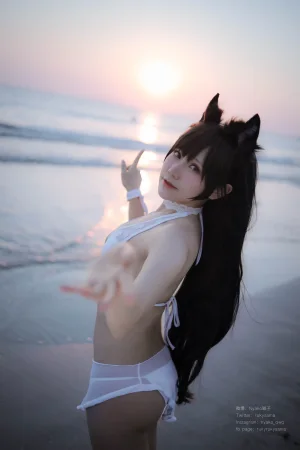 Nyako喵子《爱宕泳装》主题写真：25张全套美图