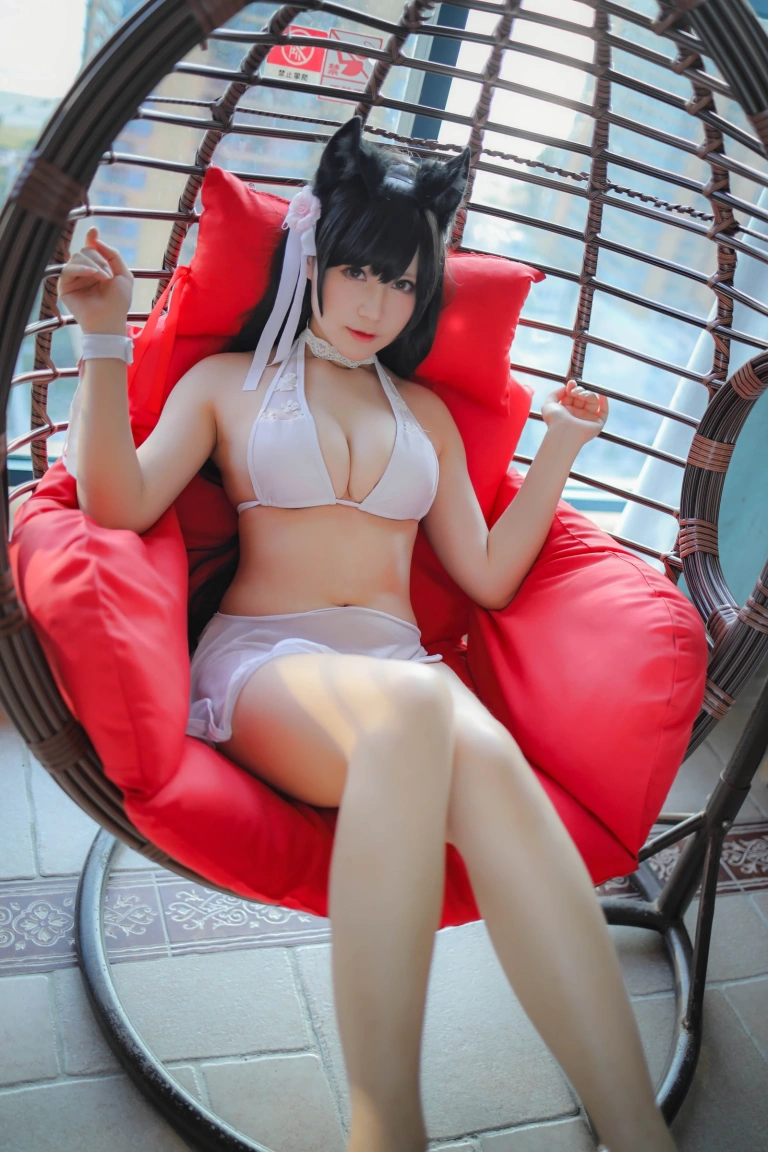 Nyako喵子《爱宕泳装》主题写真：25张全套美图