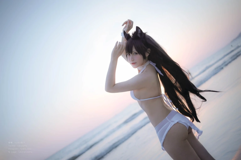 Nyako喵子《爱宕泳装》主题写真：25张全套美图