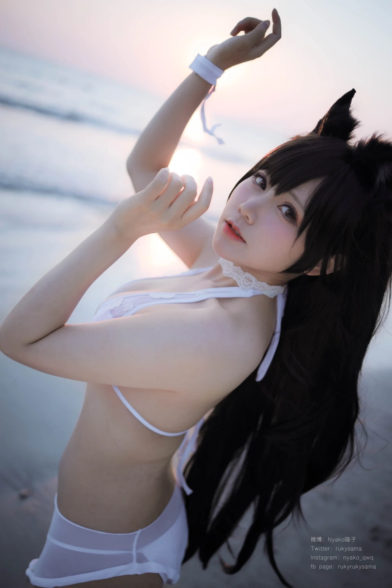 Nyako喵子《爱宕泳装》主题写真：25张全套美图